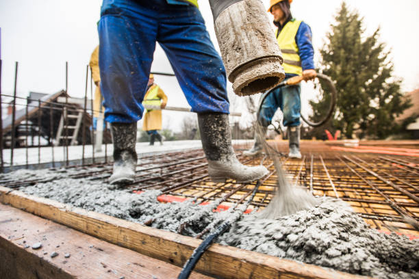 Best Concrete Sidewalk Installation  in New Hampton, IA